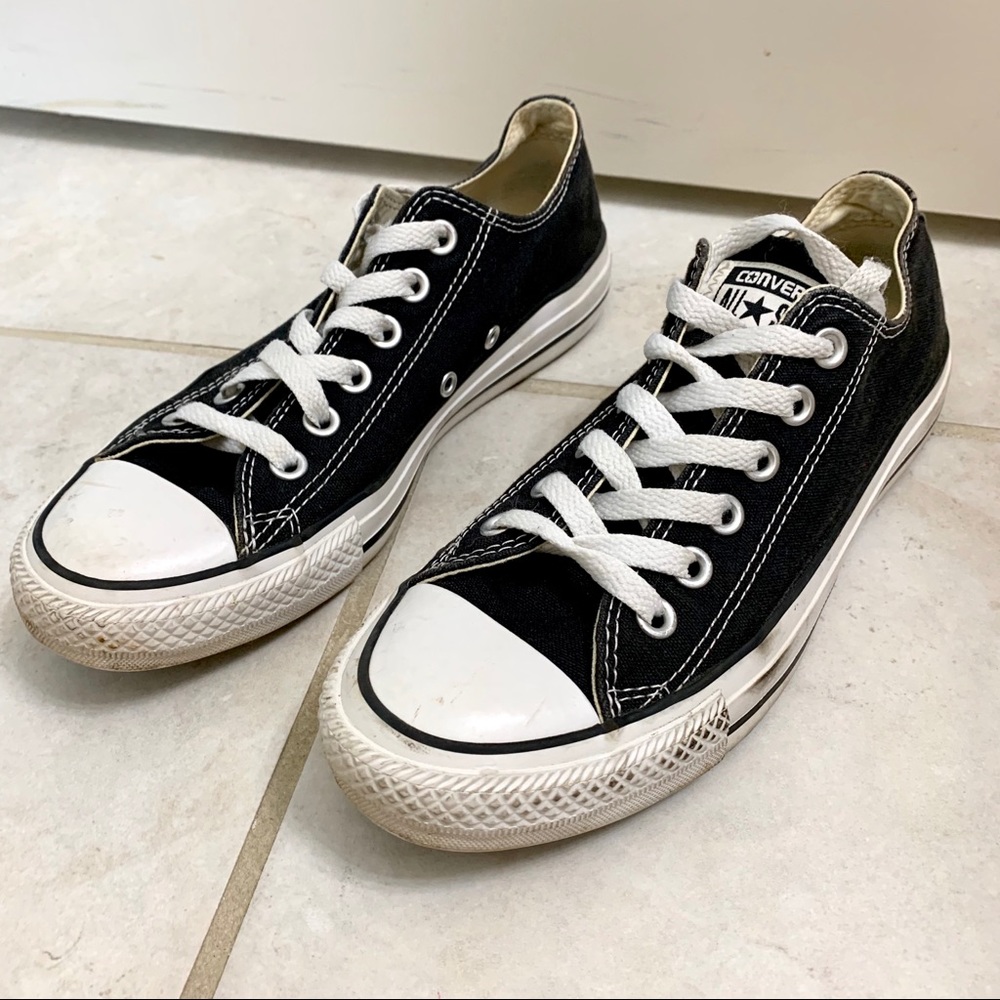 Women’s Black Converse